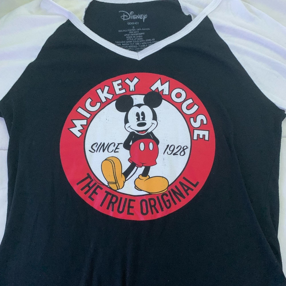 Disney Black and White long sleeve